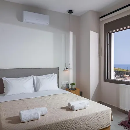 Leon Luxury In Rethymno *