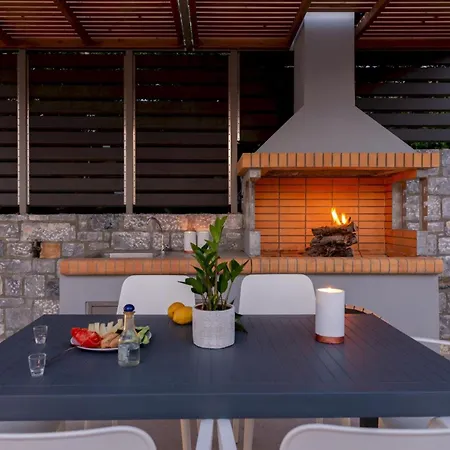 Leon Luxury In Rethymno Gállos